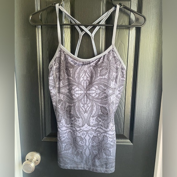 Athleta Spaghetti Strap Top With Built-in Bra Size XS - Picture 1 of 7